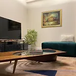 In Pazari I Ri Appartement *