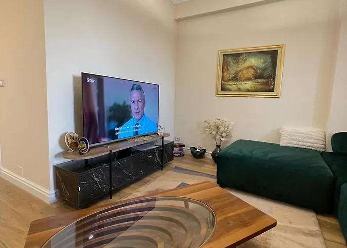 Apartament In Pazari I Ri *