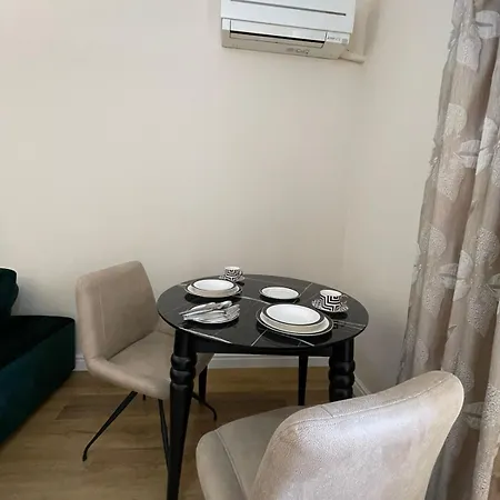 Apartament In Pazari I Ri *